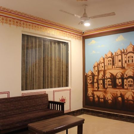 The Royal Ville Agra - Family & Corporate Hotel Exterior photo