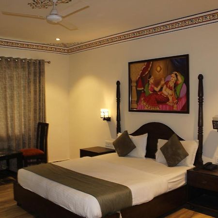 The Royal Ville Agra - Family & Corporate Hotel Exterior photo