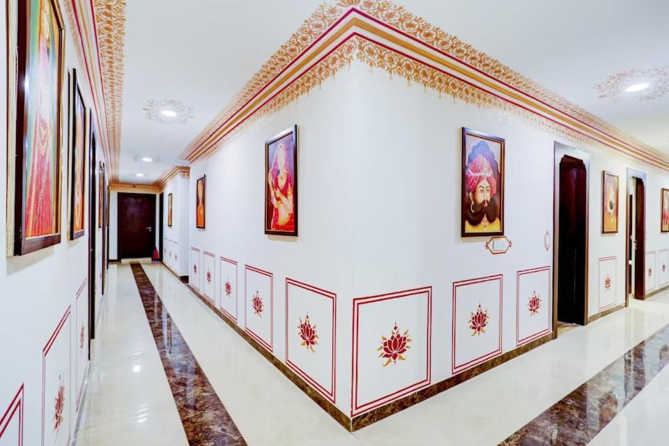 The Royal Ville Agra - Family & Corporate Hotel Exterior photo