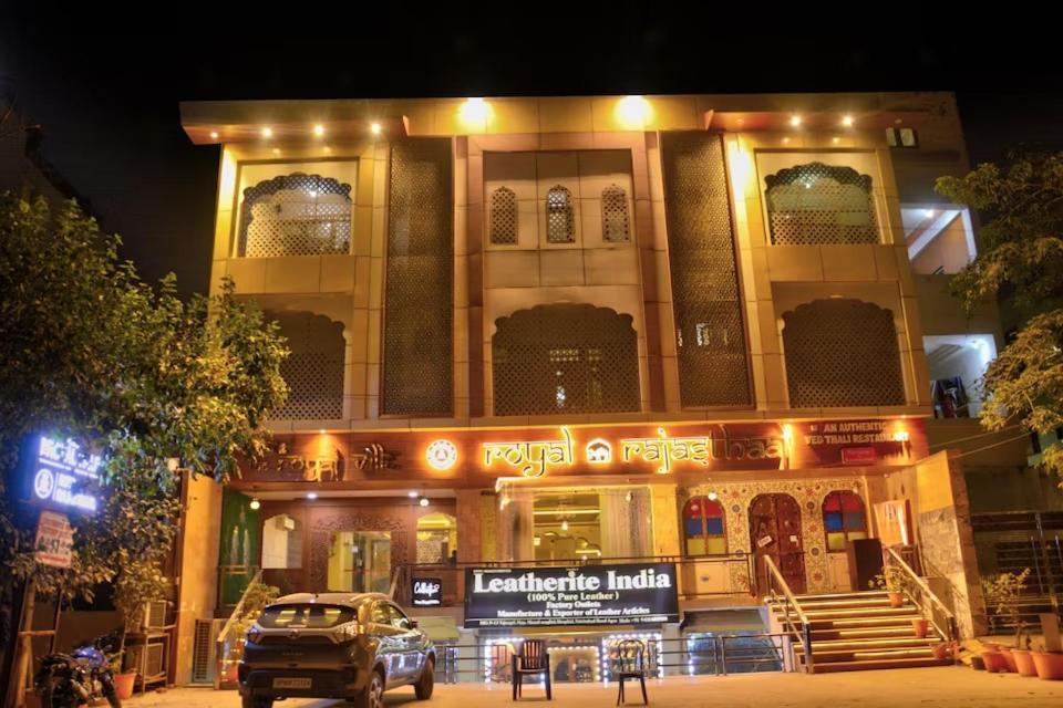 The Royal Ville Agra - Family & Corporate Hotel Exterior photo
