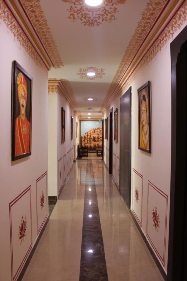 The Royal Ville Agra - Family & Corporate Hotel Exterior photo