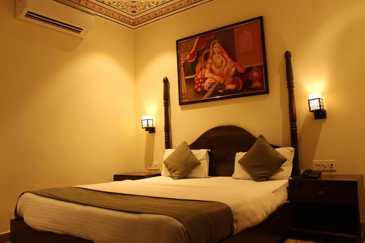 The Royal Ville Agra - Family & Corporate Hotel Exterior photo
