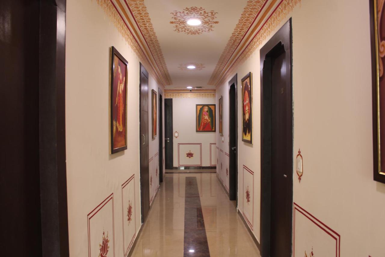 The Royal Ville Agra - Family & Corporate Hotel Exterior photo