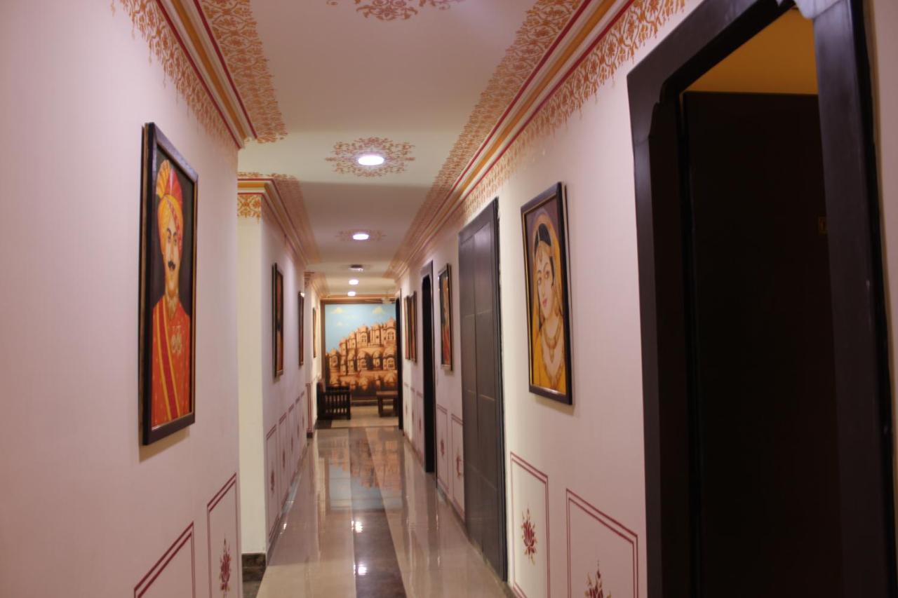 The Royal Ville Agra - Family & Corporate Hotel Exterior photo