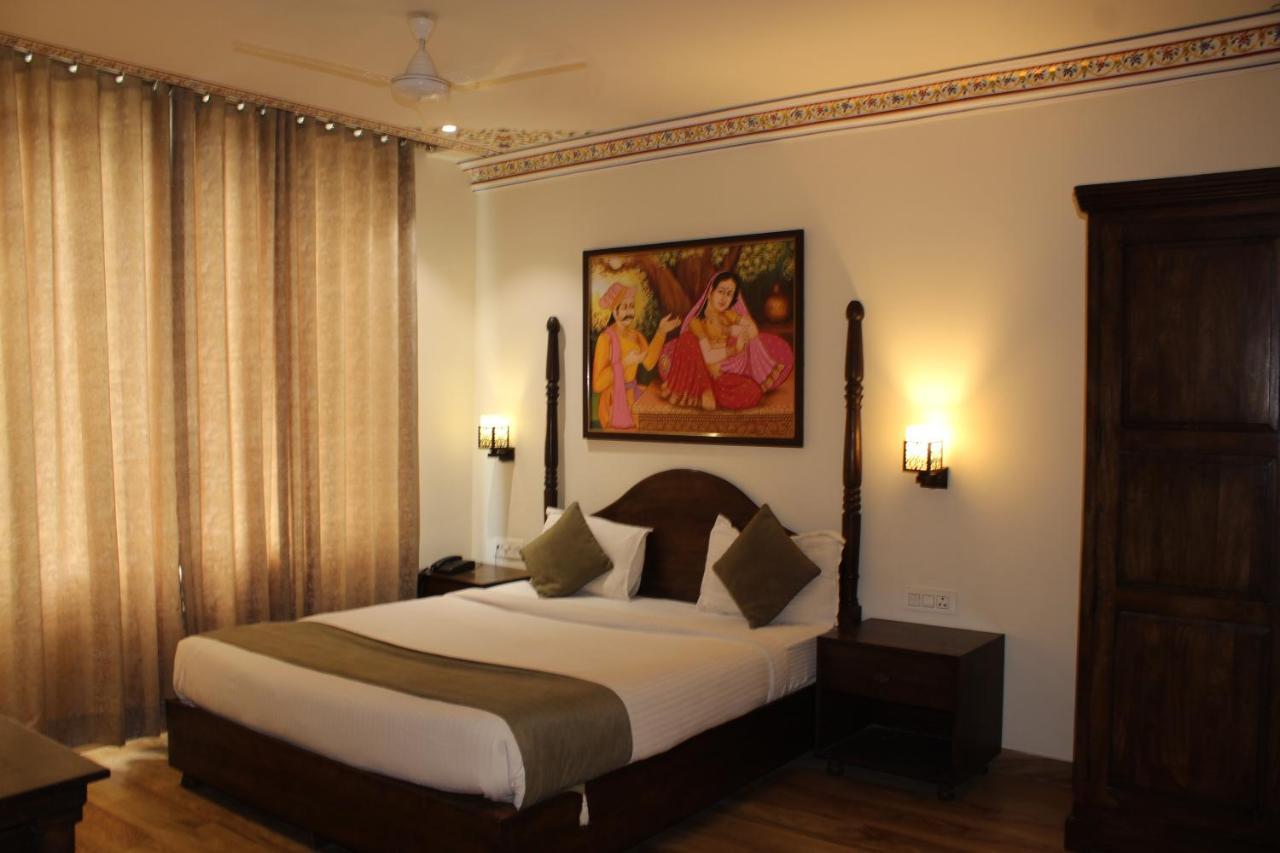 The Royal Ville Agra - Family & Corporate Hotel Exterior photo