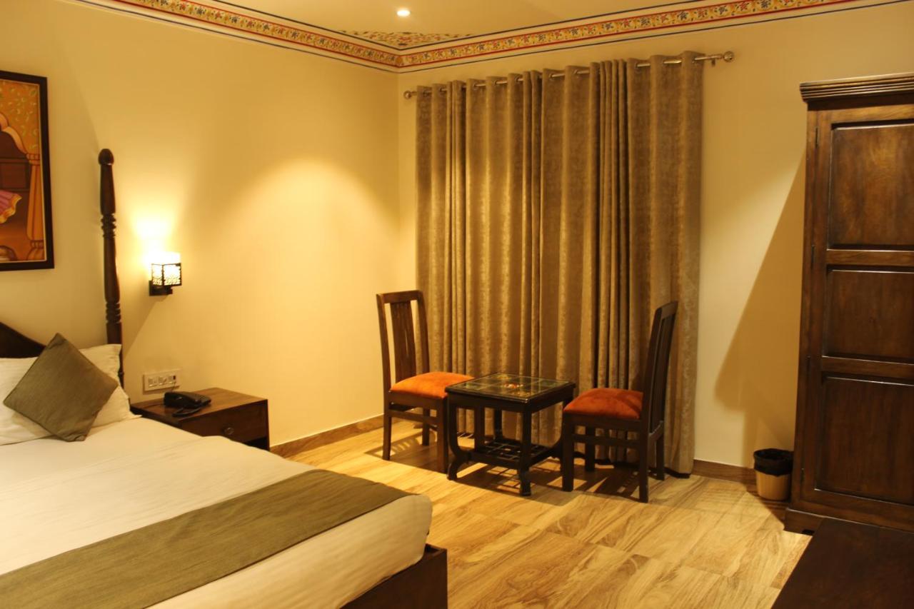 The Royal Ville Agra - Family & Corporate Hotel Exterior photo