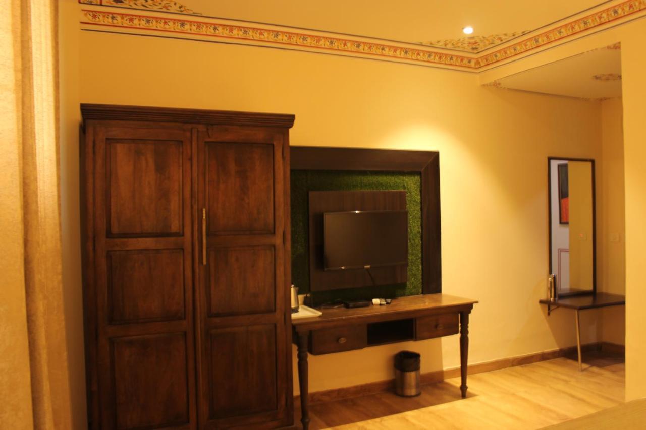 The Royal Ville Agra - Family & Corporate Hotel Exterior photo