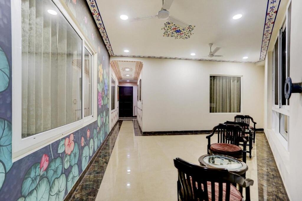 The Royal Ville Agra - Family & Corporate Hotel Exterior photo